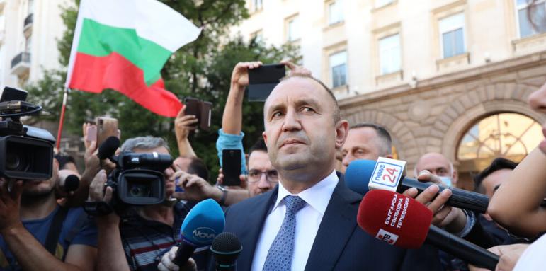 Радев: Имаше опит за похищение на правовата държава